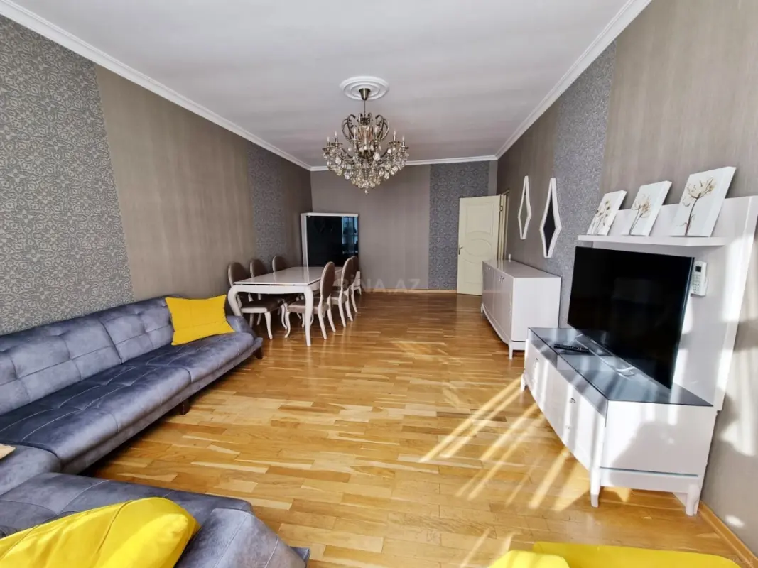 Kirayə verilir 2 otaqlı mənzil 96 m²