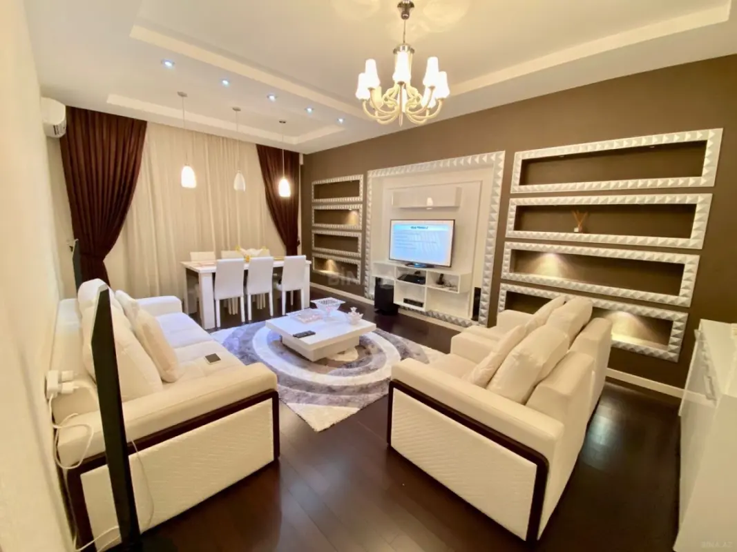 Kirayə verilir 2 otaqlı mənzil 80 m²
