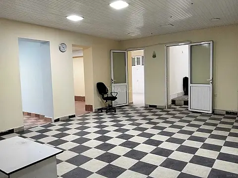 Kirayə verilir 5 otaqlı ofis 250 m² — Bakı, Nərimanov 5 otaq 250.00 m²