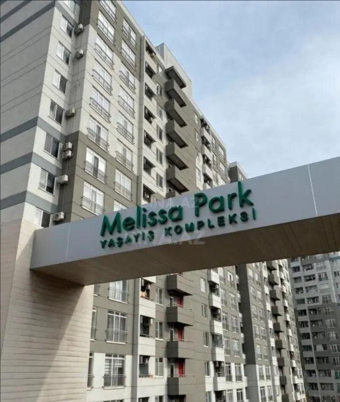 Satılır 3 otaqlı mənzil 77 m²