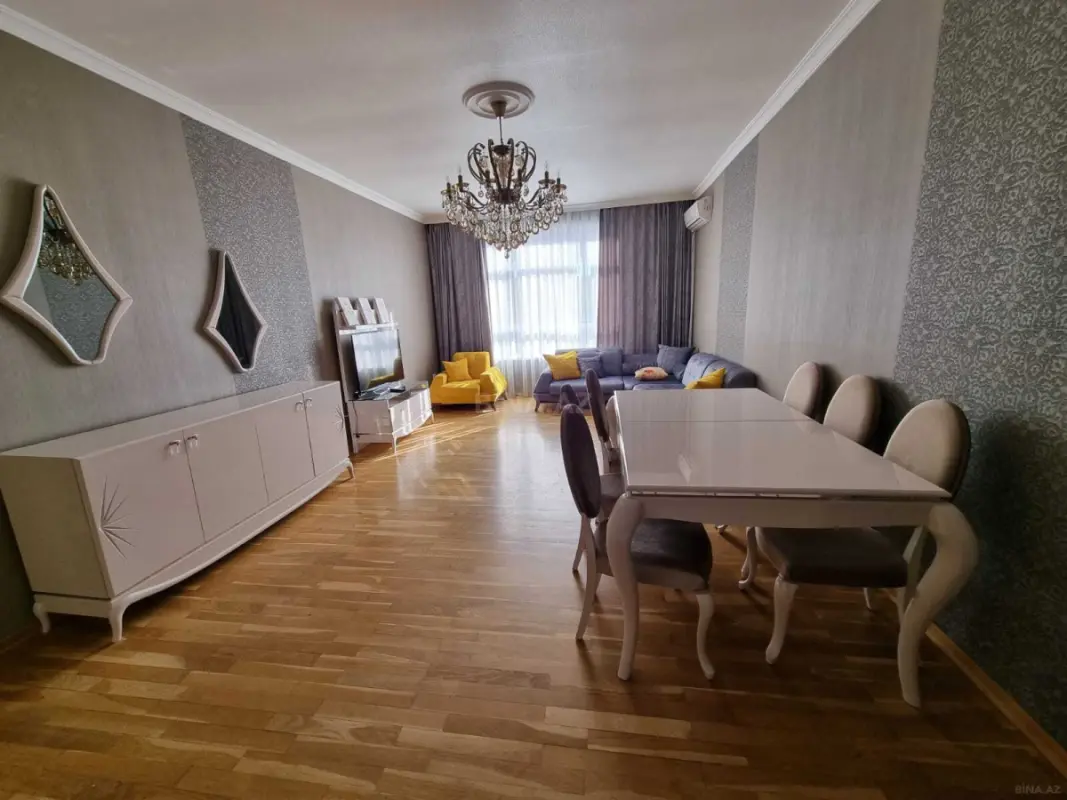 Kirayə verilir 2 otaqlı mənzil 96 m²