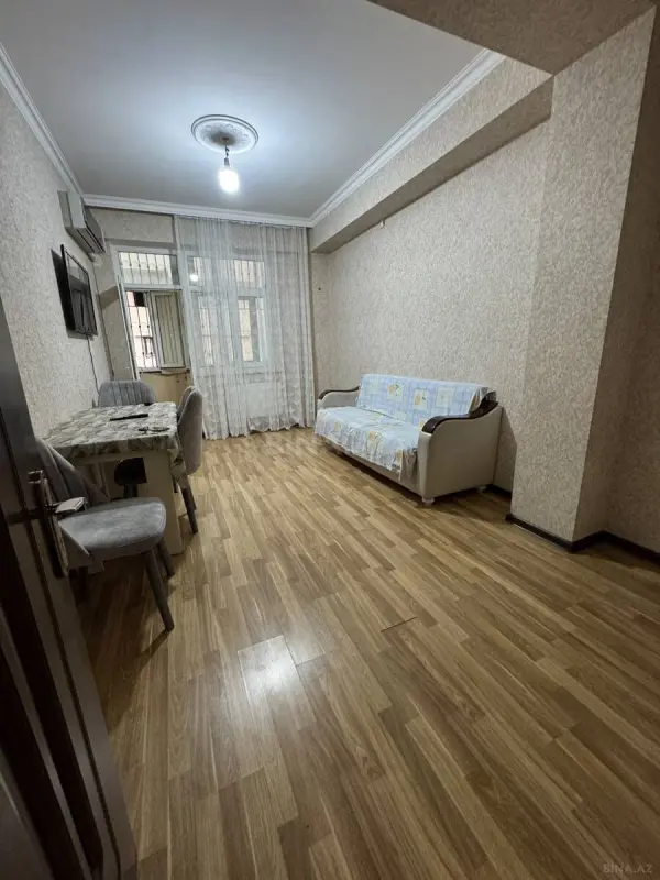 Satılır 3 otaqlı mənzil 83 m²