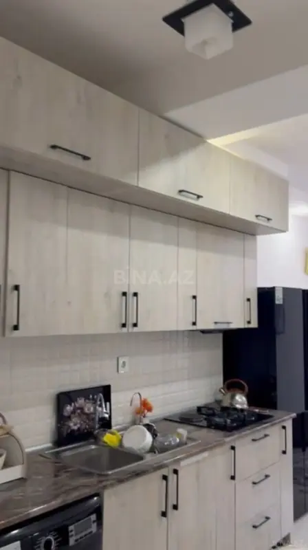 Kirayə verilir 2 otaqlı mənzil 67 m²