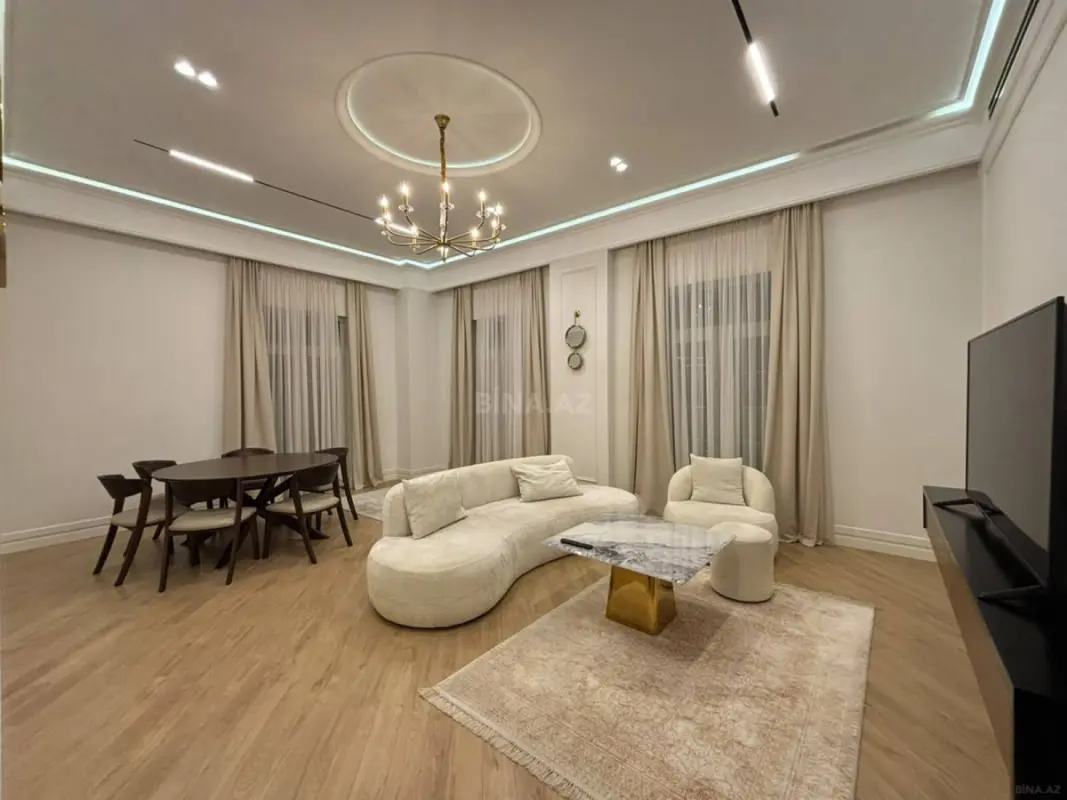 Kirayə verilir 5 otaqlı mənzil 180 m²
