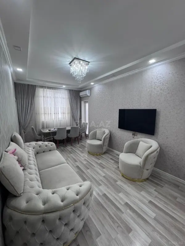 Satılır 3 otaqlı mənzil 82 m²