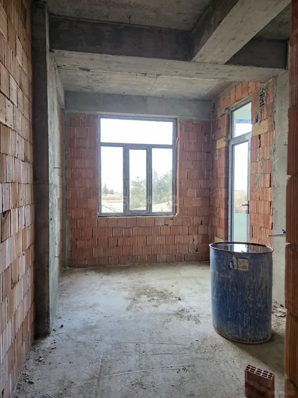 Satılır 3 otaqlı mənzil 76 m²