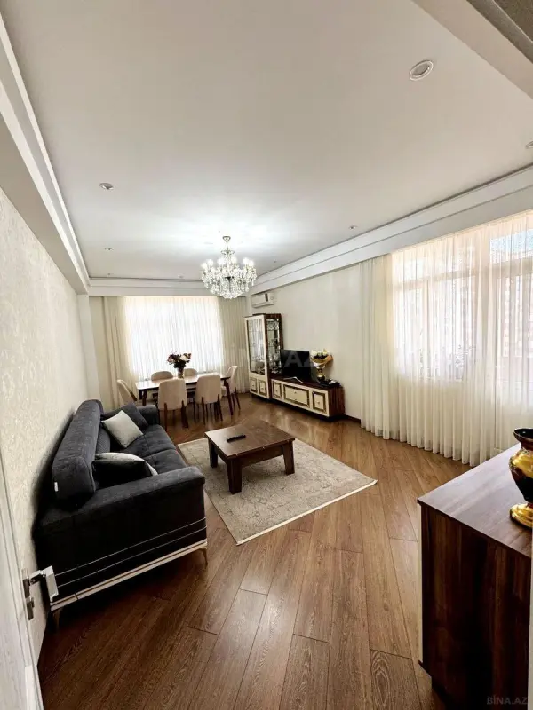 Satılır 3 otaqlı mənzil 98 m²