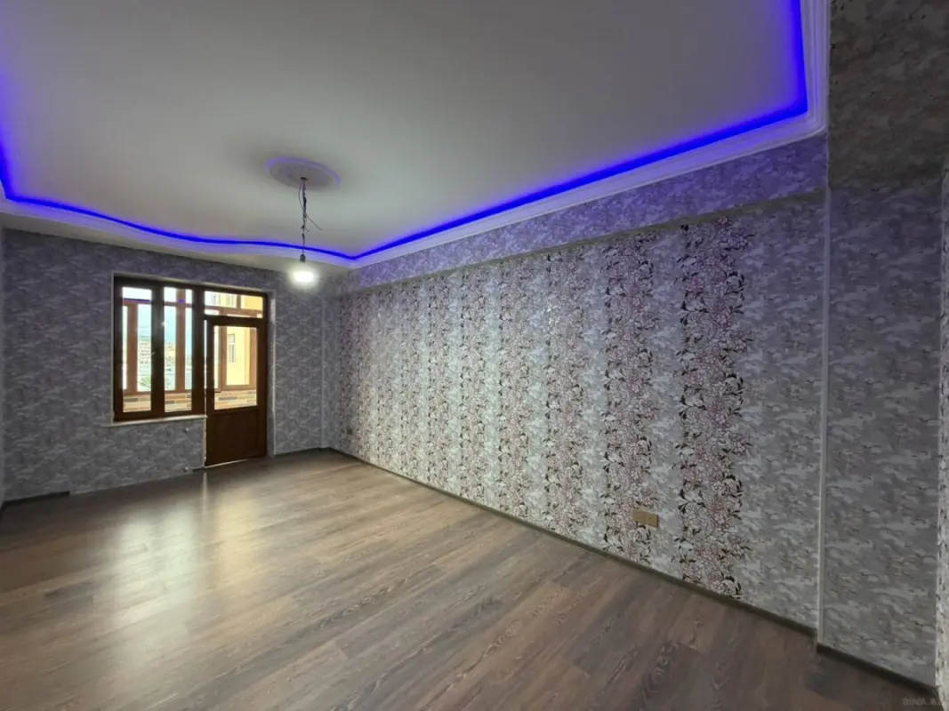 Satılır 4 otaqlı mənzil 170 m²