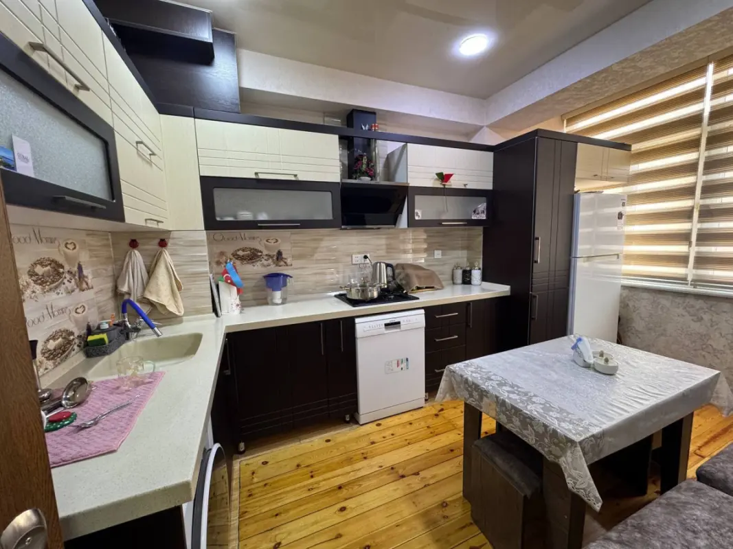 Satılır 3 otaqlı mənzil 73 m²