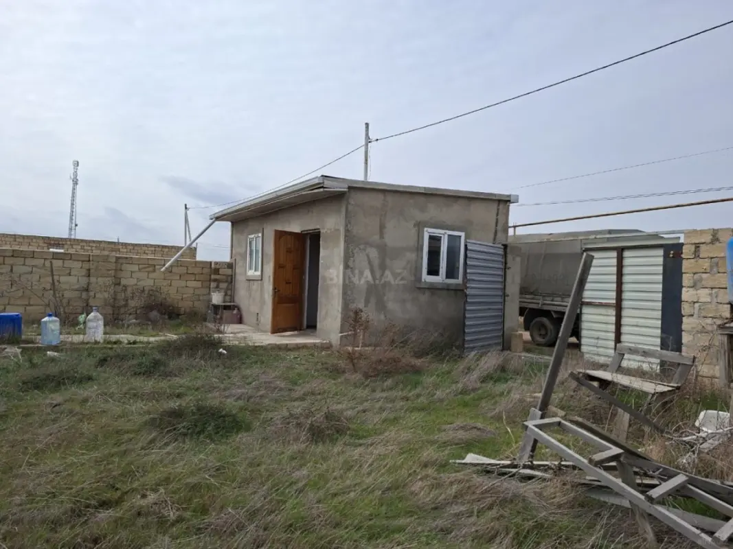 Satılır 1 otaqlı həyət evi 50 m²