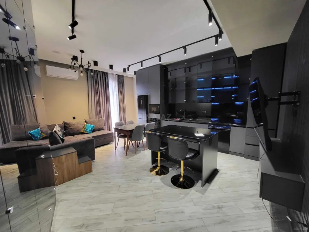 Kirayə verilir 3 otaqlı mənzil 105 m²