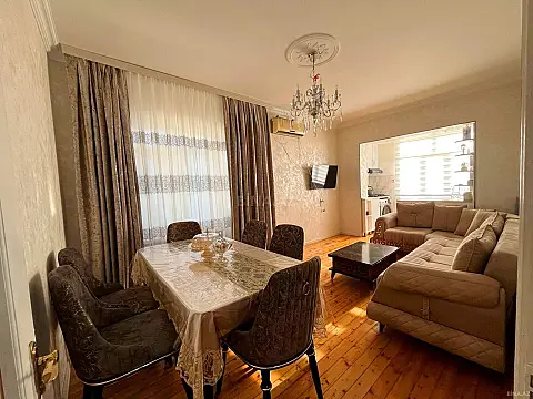 Satılır 2 otaqlı mənzil 45 m² — Bakı, Həzi Aslanov qəs. 2 otaq 45.00 m²