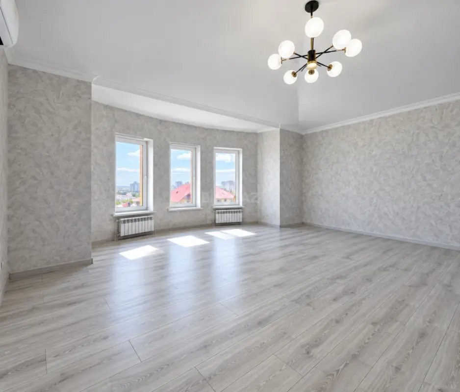 Kirayə verilir 2 otaqlı mənzil 75 m²