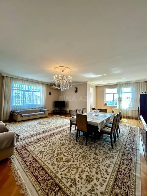 Satılır 4 otaqlı mənzil 167 m²