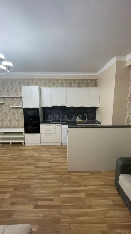 Kirayə verilir 2 otaqlı mənzil 80 m²