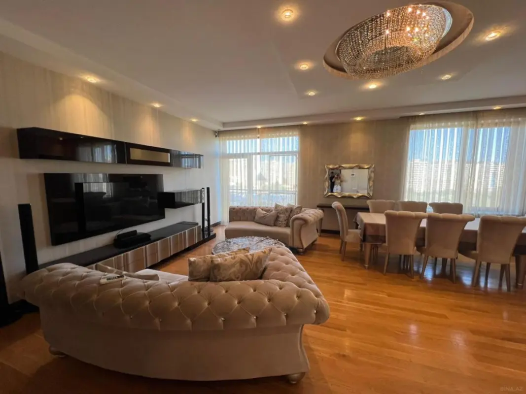 Kirayə verilir 3 otaqlı mənzil 140 m²
