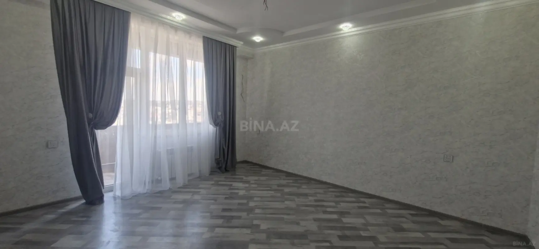 Satılır 3 otaqlı mənzil 74 m²