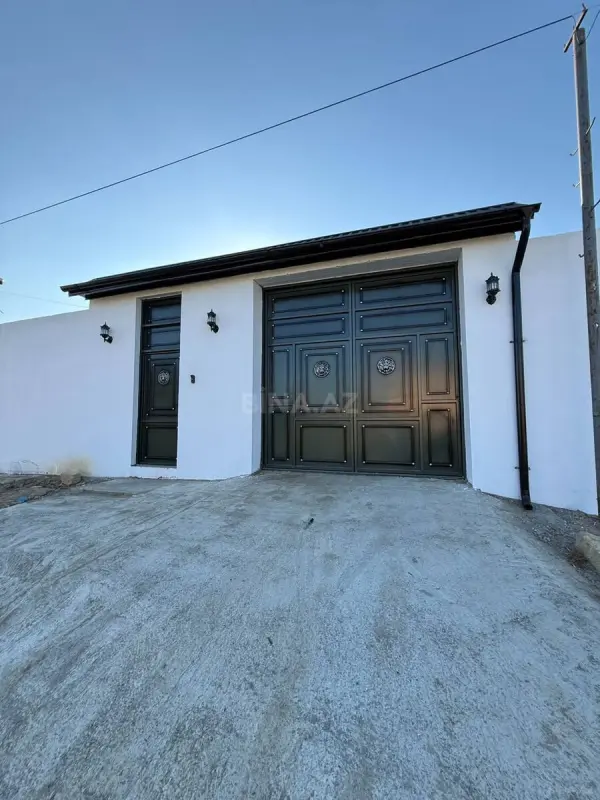 Satılır 4 otaqlı həyət evi 135 m²