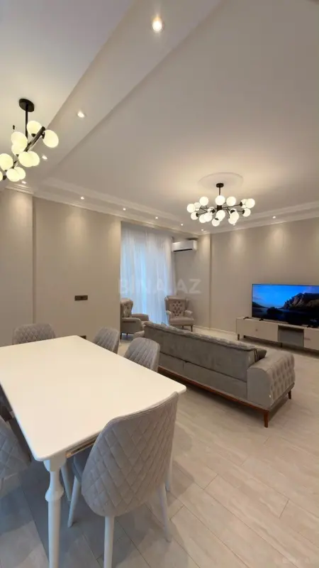 Kirayə verilir 3 otaqlı mənzil 147 m²