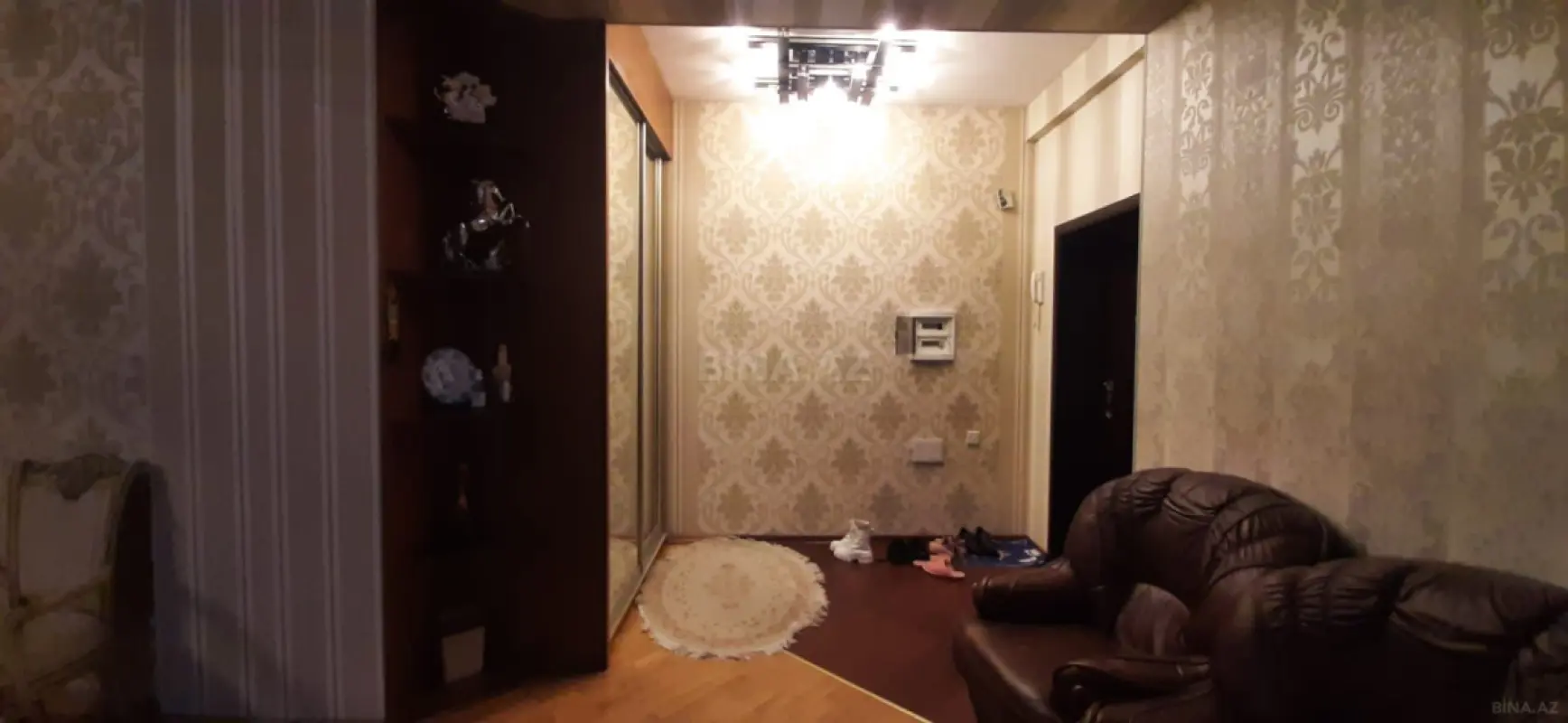 Kirayə verilir 3 otaqlı mənzil 143 m²