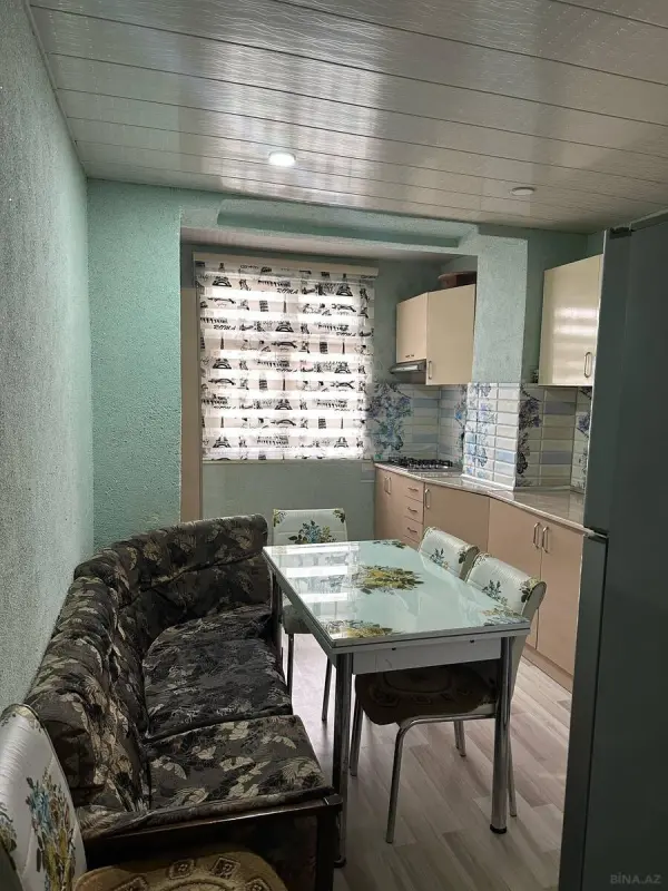 Satılır 2 otaqlı mənzil 72 m²
