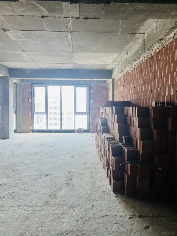 Satılır 2 otaqlı mənzil 108.2 m²