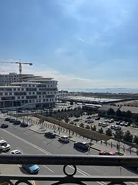 Kirayə verilir 3 otaqlı mənzil 132 m² — Bakı 3 otaq 132.00 m²