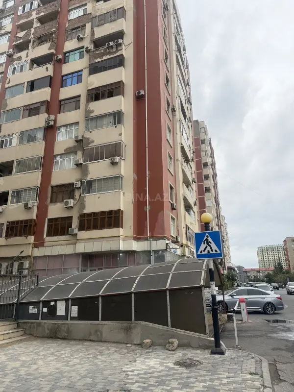Satılır qaraj 35 m²