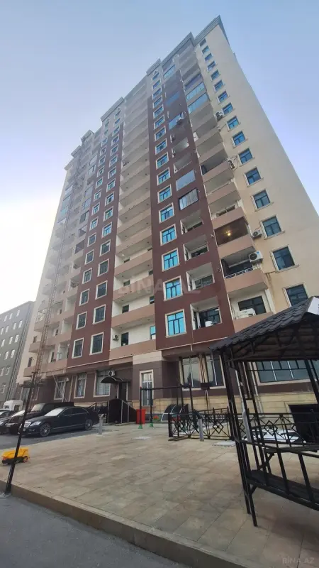 Satılır 2 otaqlı mənzil 77 m²