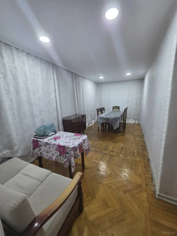 Kirayə verilir 2 otaqlı mənzil 61 m²