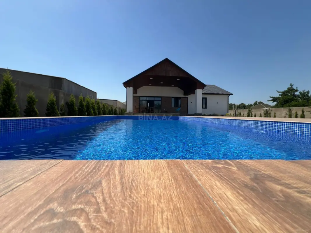Satılır 4 otaqlı həyət evi 141 m²