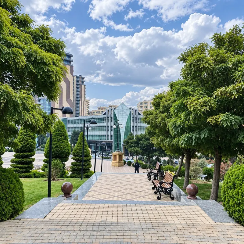 Satılır 3 otaqlı mənzil 135 m²
