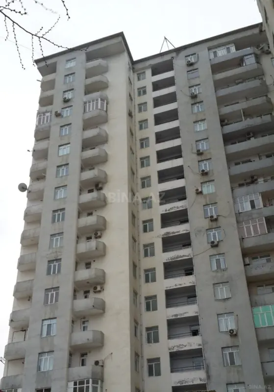 Satılır 2 otaqlı mənzil 68 m²