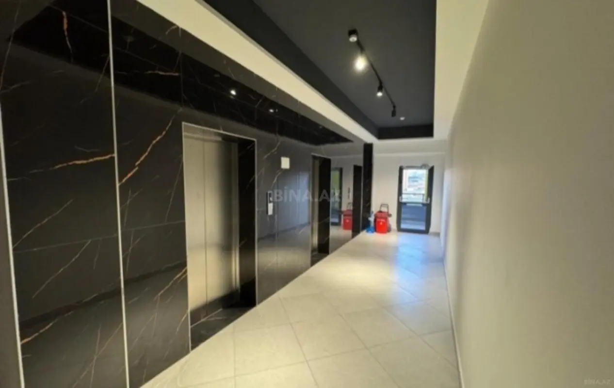 Satılır 3 otaqlı mənzil 110 m²