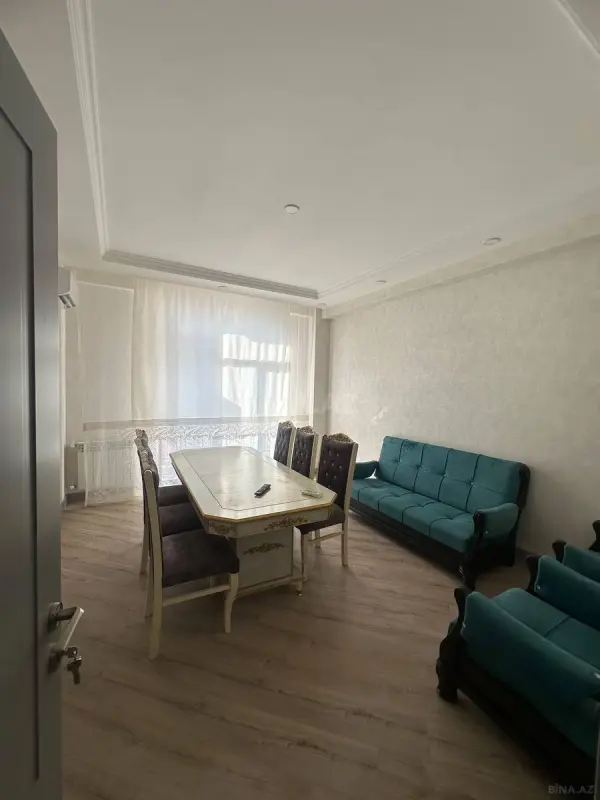 Kirayə verilir 2 otaqlı mənzil 79 m²
