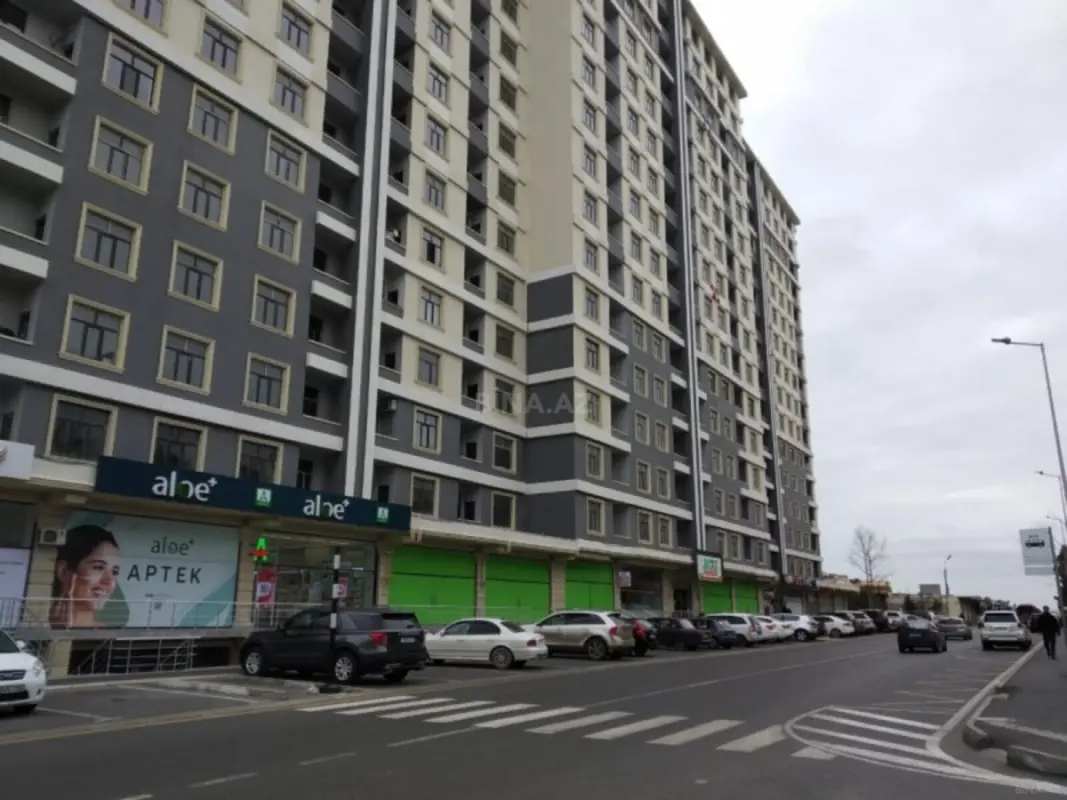Kirayə verilir 4 otaqlı mənzil 180 m²