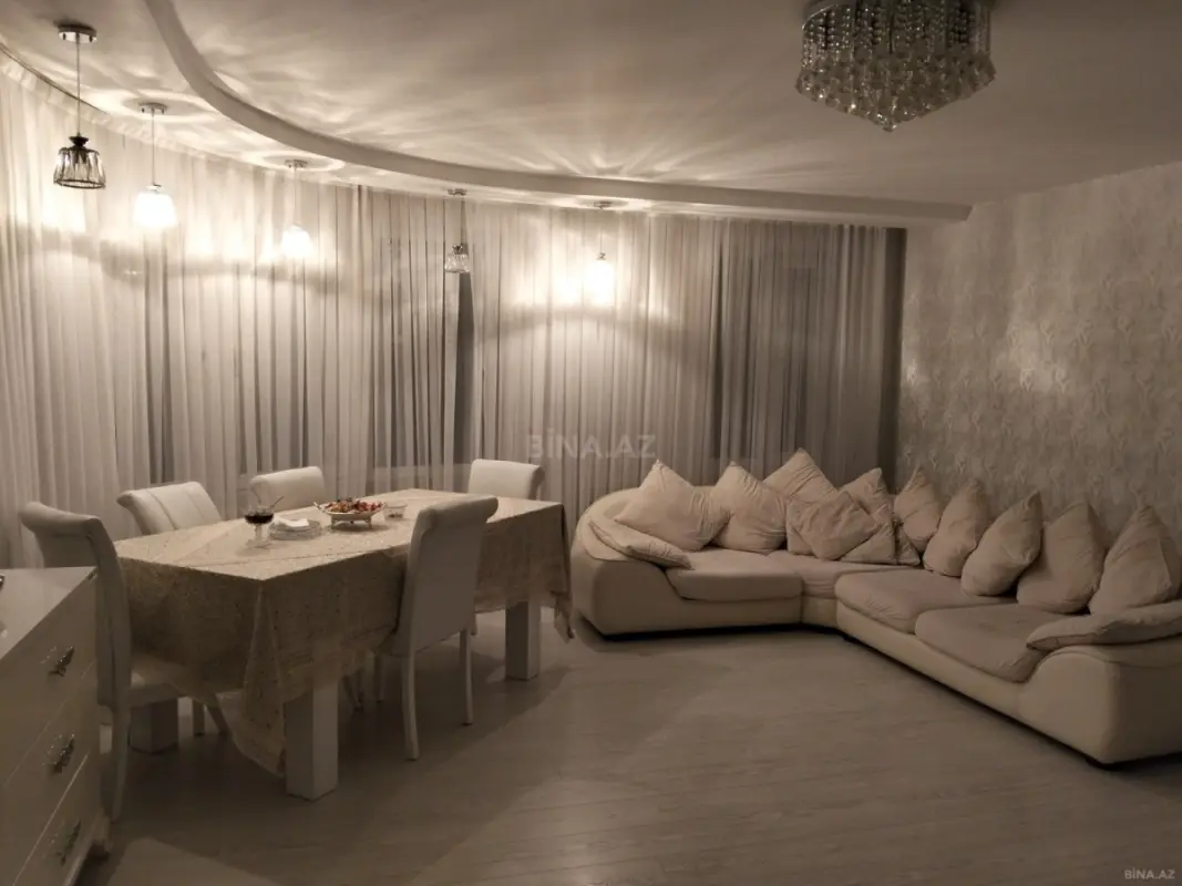 Satılır 3 otaqlı mənzil 92.6 m²