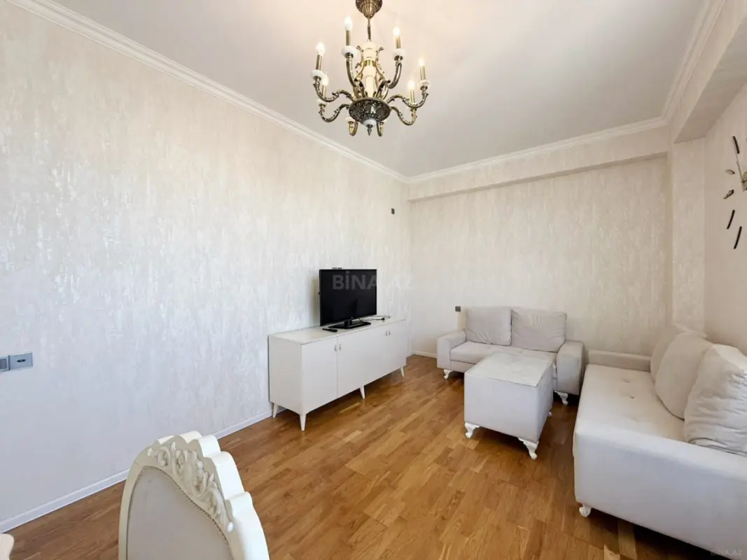 Satılır 2 otaqlı mənzil 67 m²