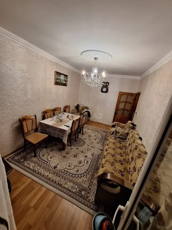 Satılır 2 otaqlı mənzil 70 m²