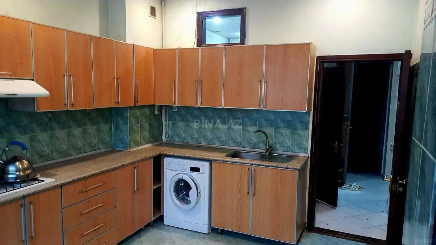 Kirayə verilir 2 otaqlı mənzil 63 m²