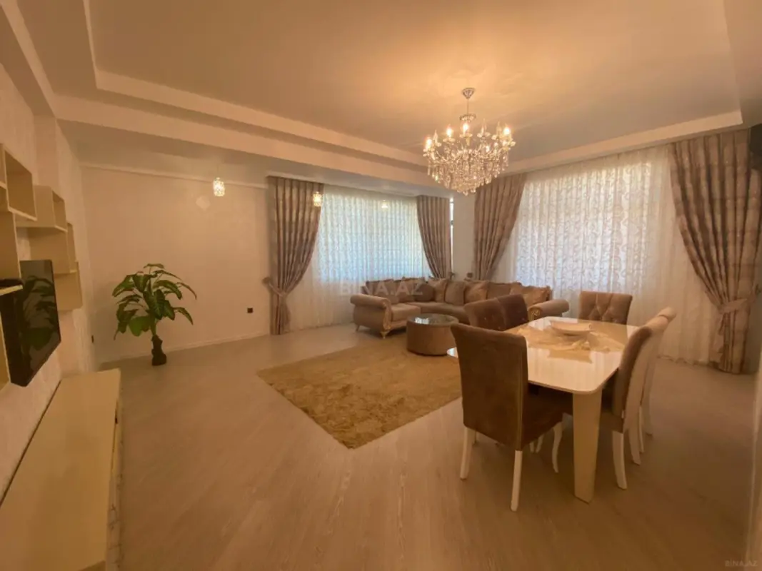 Kirayə verilir 3 otaqlı mənzil 145 m²