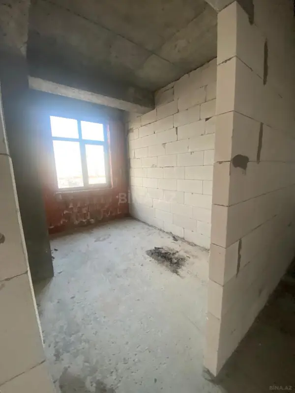 Satılır 4 otaqlı mənzil 119 m²