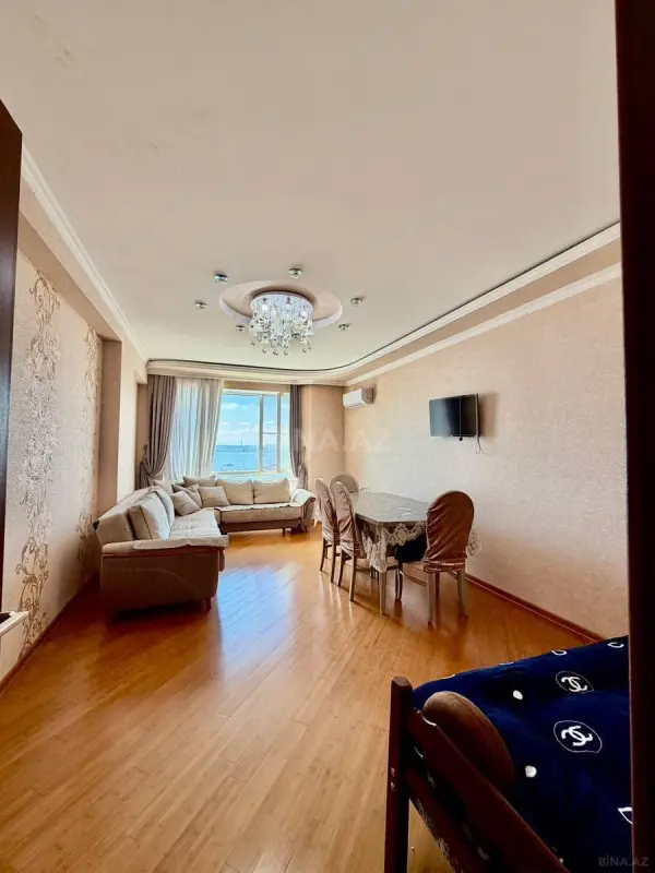 Satılır 2 otaqlı mənzil 80 m²