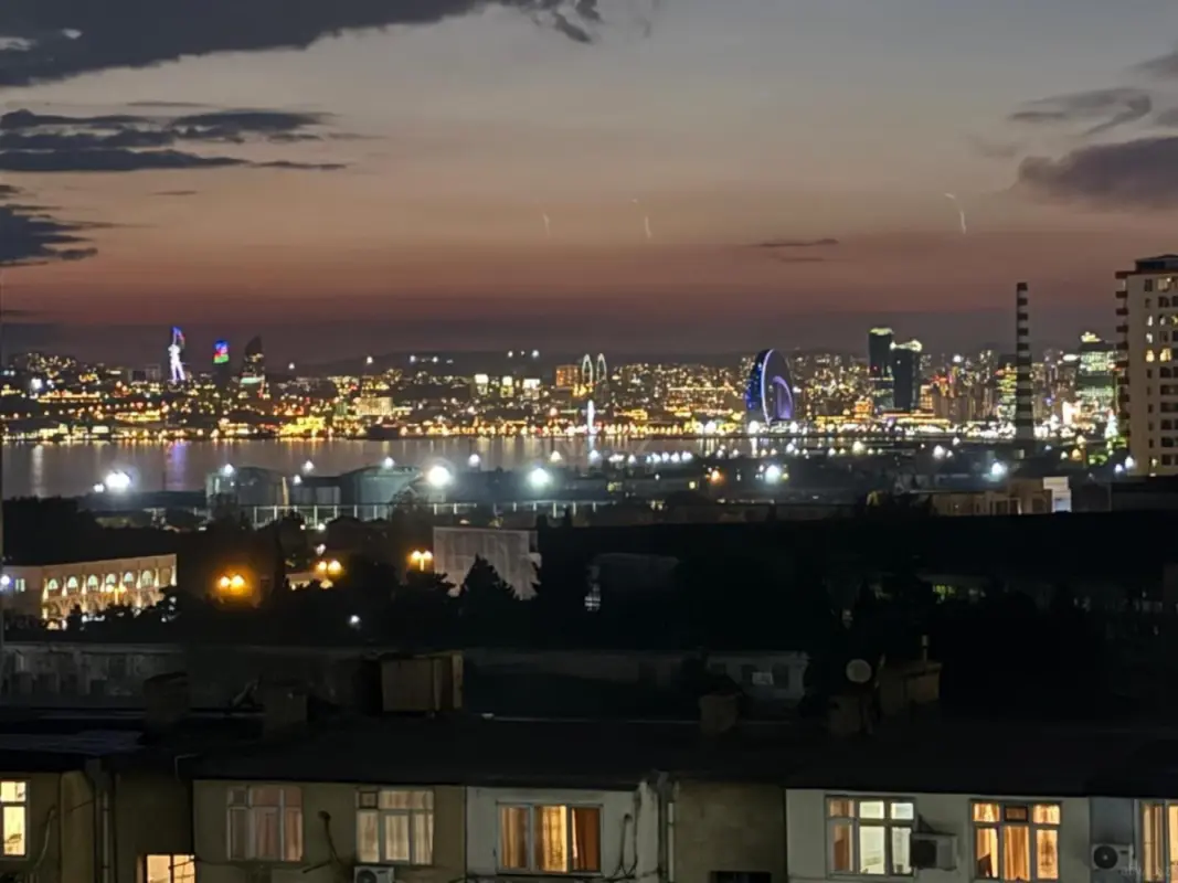 Kirayə verilir 2 otaqlı mənzil 75 m²