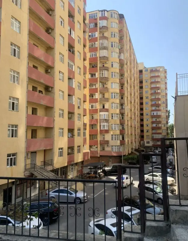 Satılır 3 otaqlı mənzil 88 m²