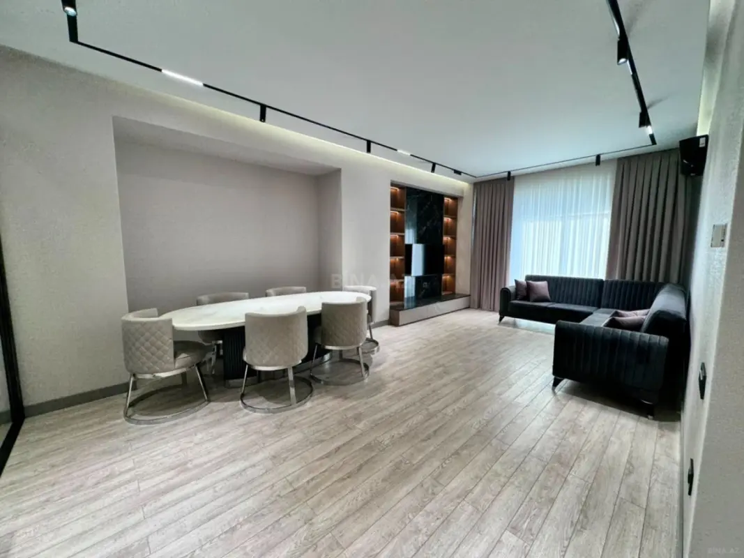 Satılır 3 otaqlı mənzil 147 m²