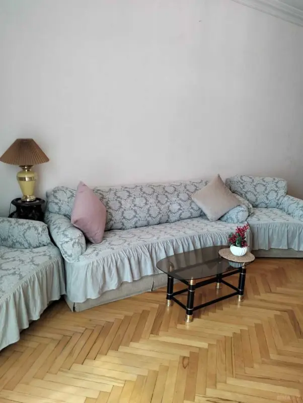 Kirayə verilir 3 otaqlı mənzil 100 m²