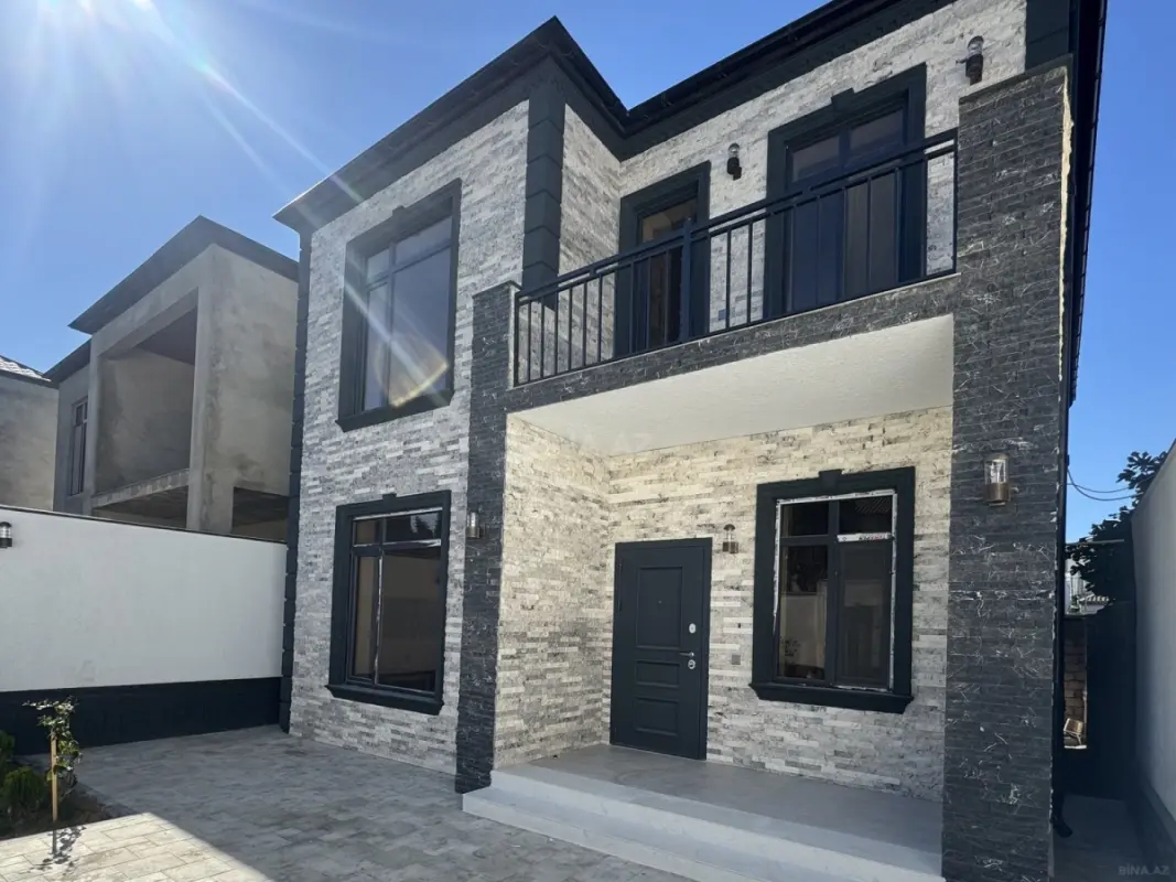 Satılır 5 otaqlı həyət evi 192 m²