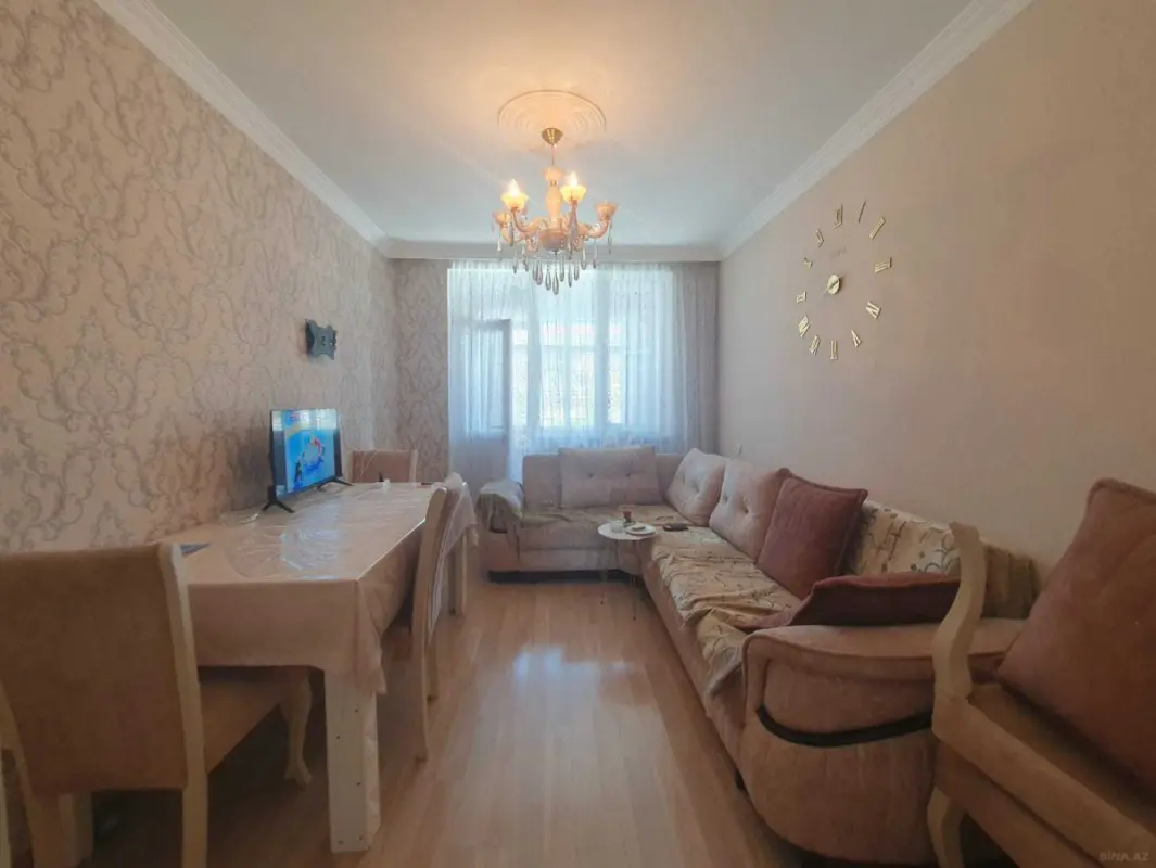 Satılır 4 otaqlı mənzil 95 m²