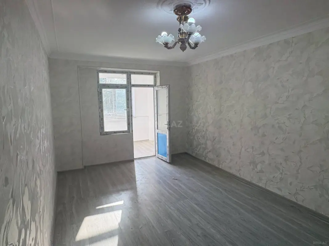 Satılır 2 otaqlı mənzil 52 m²